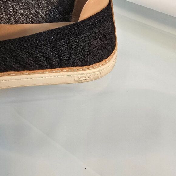 UGG Sammy Wavy Knit Slip On Loafer Sneaker Flats Women US Size 8 Black 1125017 - Picture 5 of 11